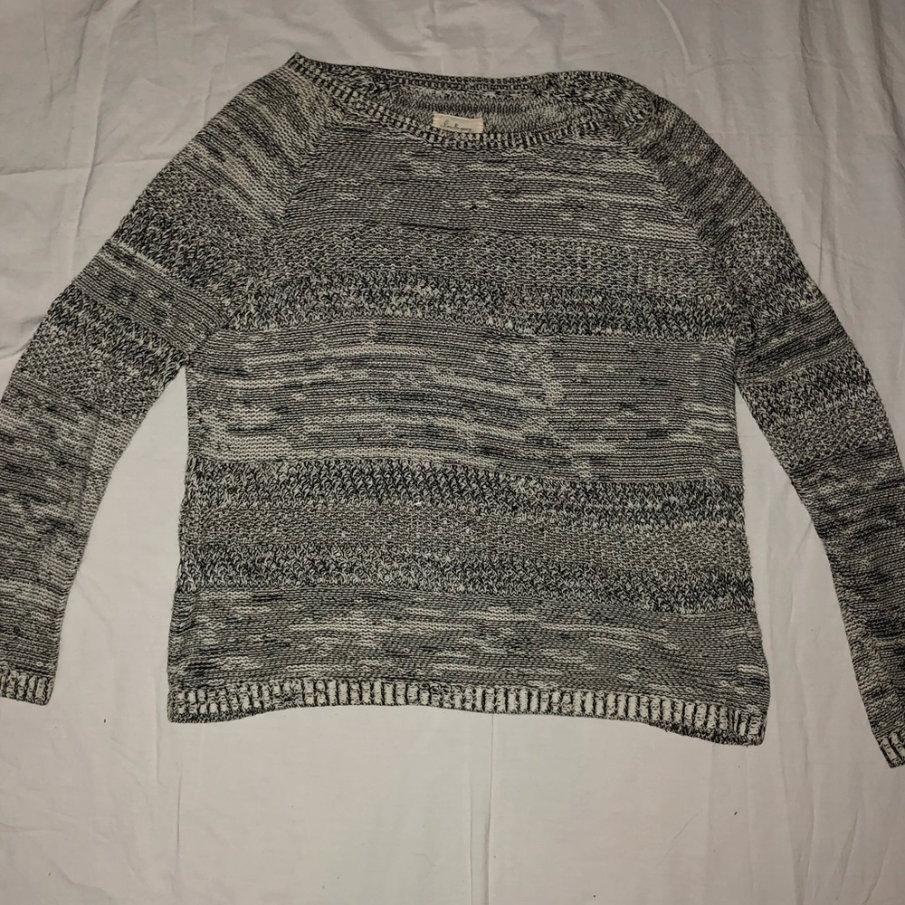 Black wand white sweater